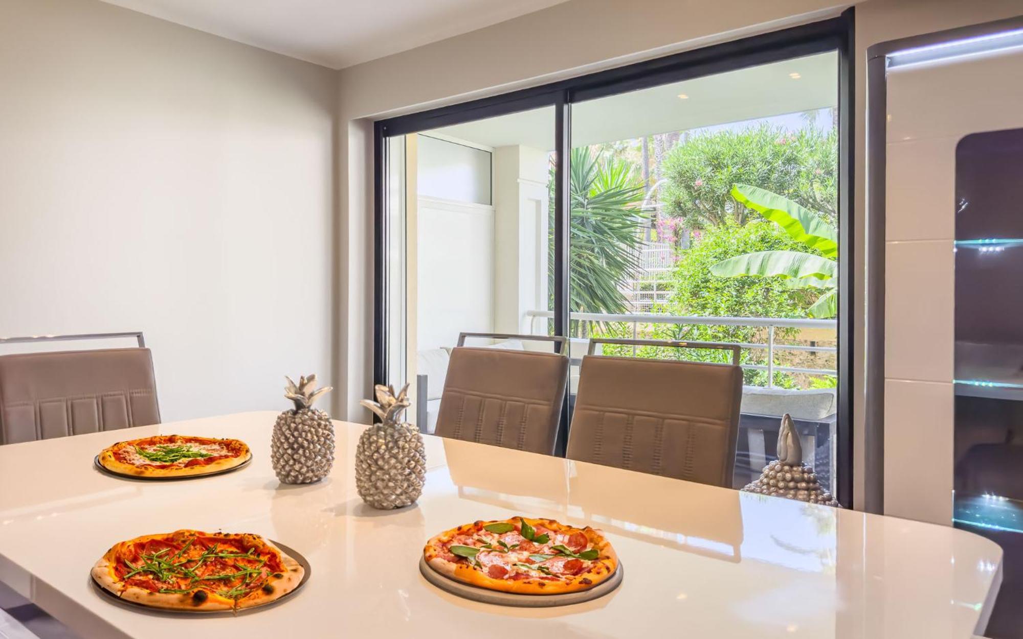 Le First By Winsome Destination Apartment Cannes Luaran gambar
